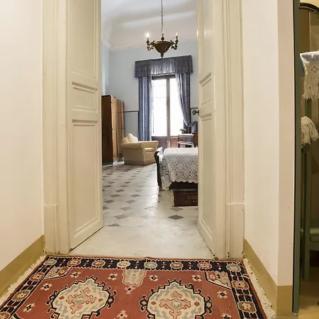 Casa Di Charme A Palazzo La Lumia *