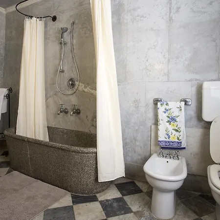 Casa Di Charme A Palazzo La Lumia * Palermo
