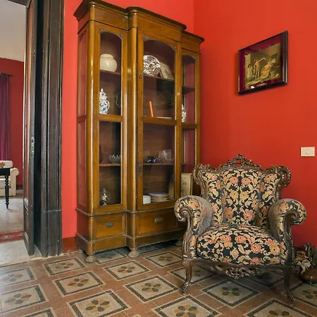 Casa Di Charme A Palazzo La Lumia *